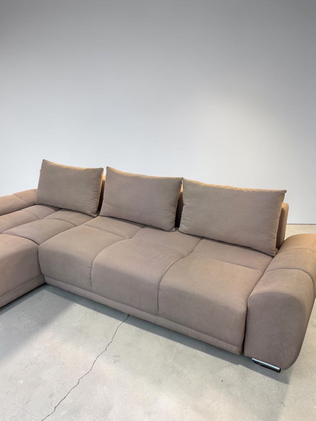 Sofas: Ecksofa Sandbeige mit Schlaffunktion – Gebraucht aus Bachenbülach von Sofalab.swiss 1
