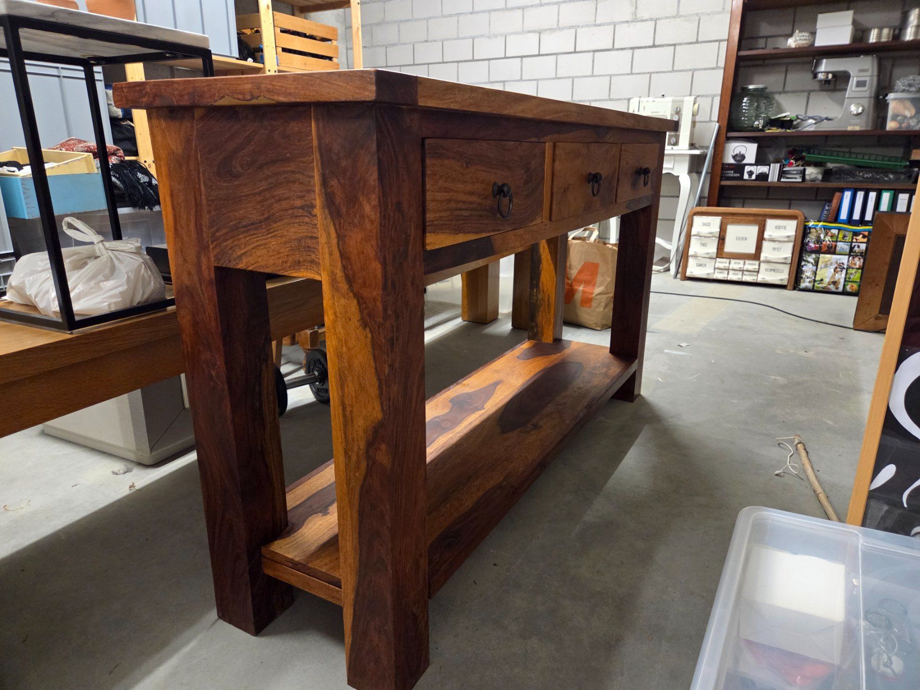 Console: Konsolentisch Holz mit 3 Schubladen – Usato da Ossingen venduto da Combeferre 1