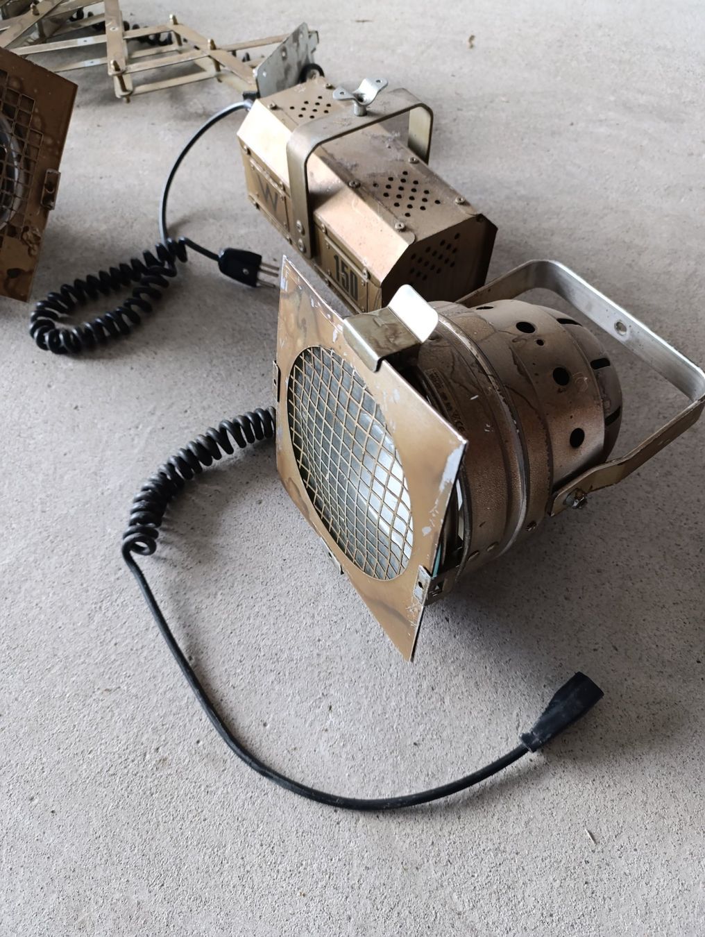 Lampade: Lampes - Projecteurs Vintage – Usato da Avry-sur-Matran venduto da dav_nm5p 4