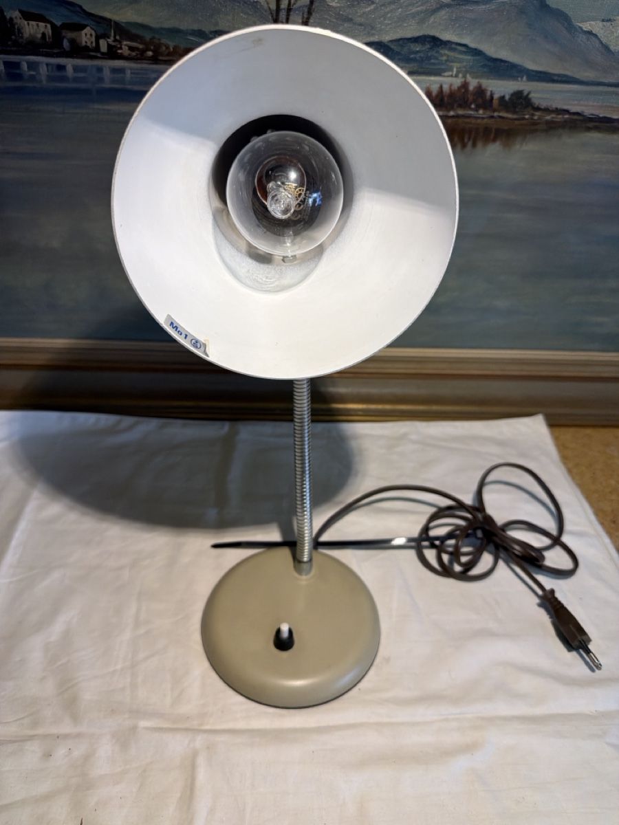 Lampade: Vintage Schreibtischlampe! – Usato da dietikon venduto da fernando011 4