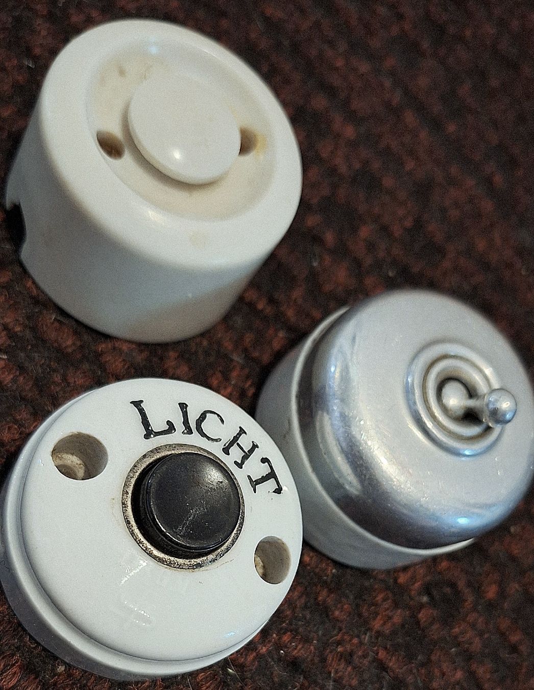 Interruttori: 3x Antike Lichtschalter Keramik Metall  – Usato da Emmenbrücke venduto da abu_9mj8 2