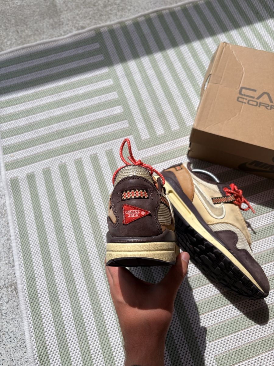 Nike Scarpe da uomo: Air Max 1 Travis Scott Baroque Brown – Usato da Lausanne venduto da mil_2s88 2