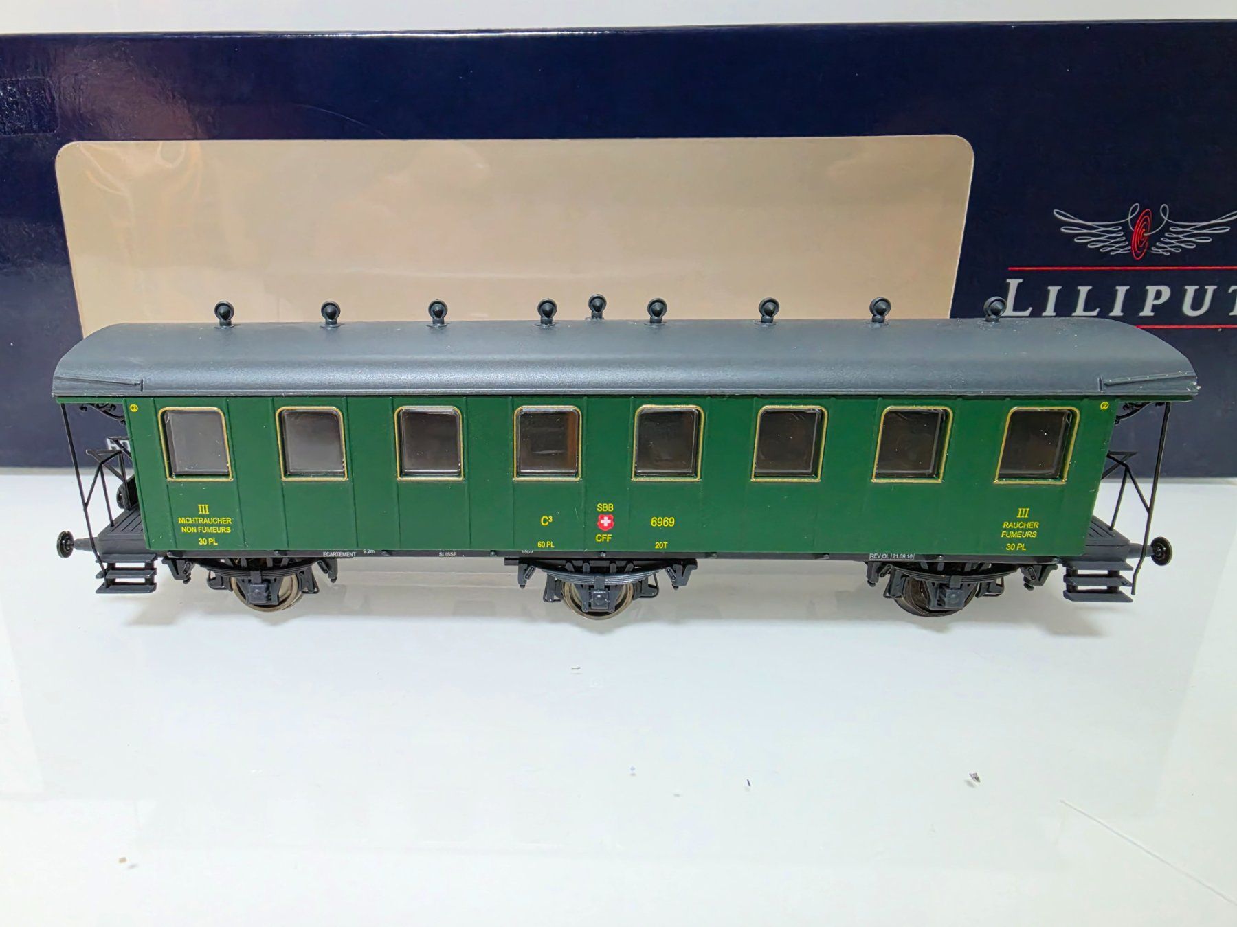 Liliput Modellini di ferrovie: Liliput SBB Oldtimer Personenwagen 6969 – Usato da Neuenhof venduto da ludovicco 2
