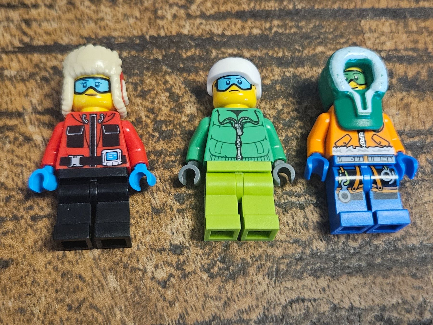 Lego Baukästen: lego lot de 3 figurines – Gebraucht aus Confignon von Ecrofigs
