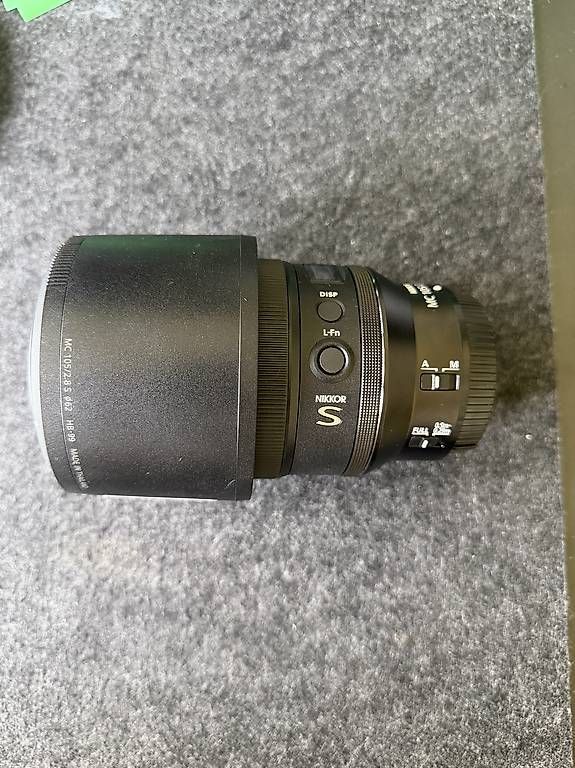 Nikon Obiettivi: Nikon Z 105mm f2.8 – Usato da Allschwil venduto da Nilu-r 1