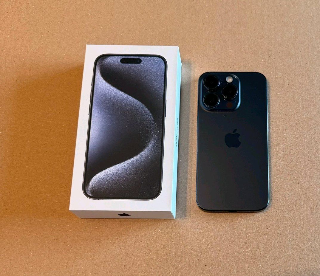 Apple Telefoni cellulari / Smartphones: iPhone 15 Pro (256GB) Akku 88% – Usato da Luzern venduto da Waince786