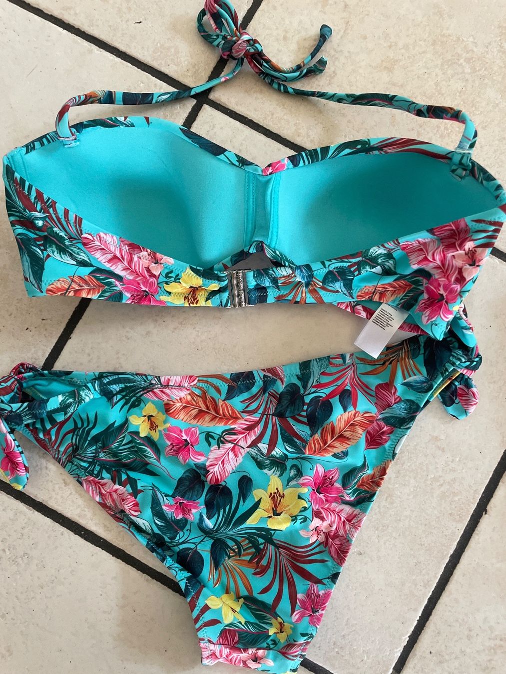Costumi da bagno & Bikini: Neues farbiges P2 Bikini Gr. S – Nuovo e nell'imballaggio originale da Obergerlafingen venduto da cabo4 3