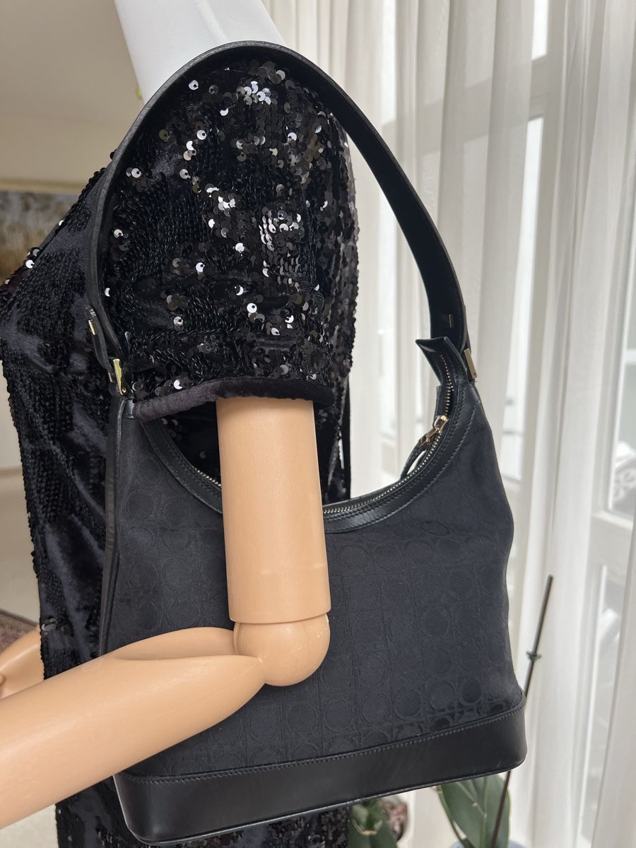 Salvatore Ferragamo Borse da donna: Salvatore Ferragamo - Elegante Schultertasche – Usato da Zürich venduto da ClosetKTT 1