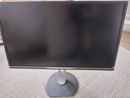 Philips LCD-Monitor mit LED-Hintergrundbel. u. MultiView