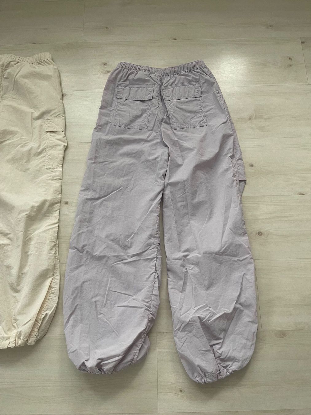 H&M Pantaloni: hübsche Ballonhose Grösse 164 – Usato da Oberhof venduto da Hibrzel 1
