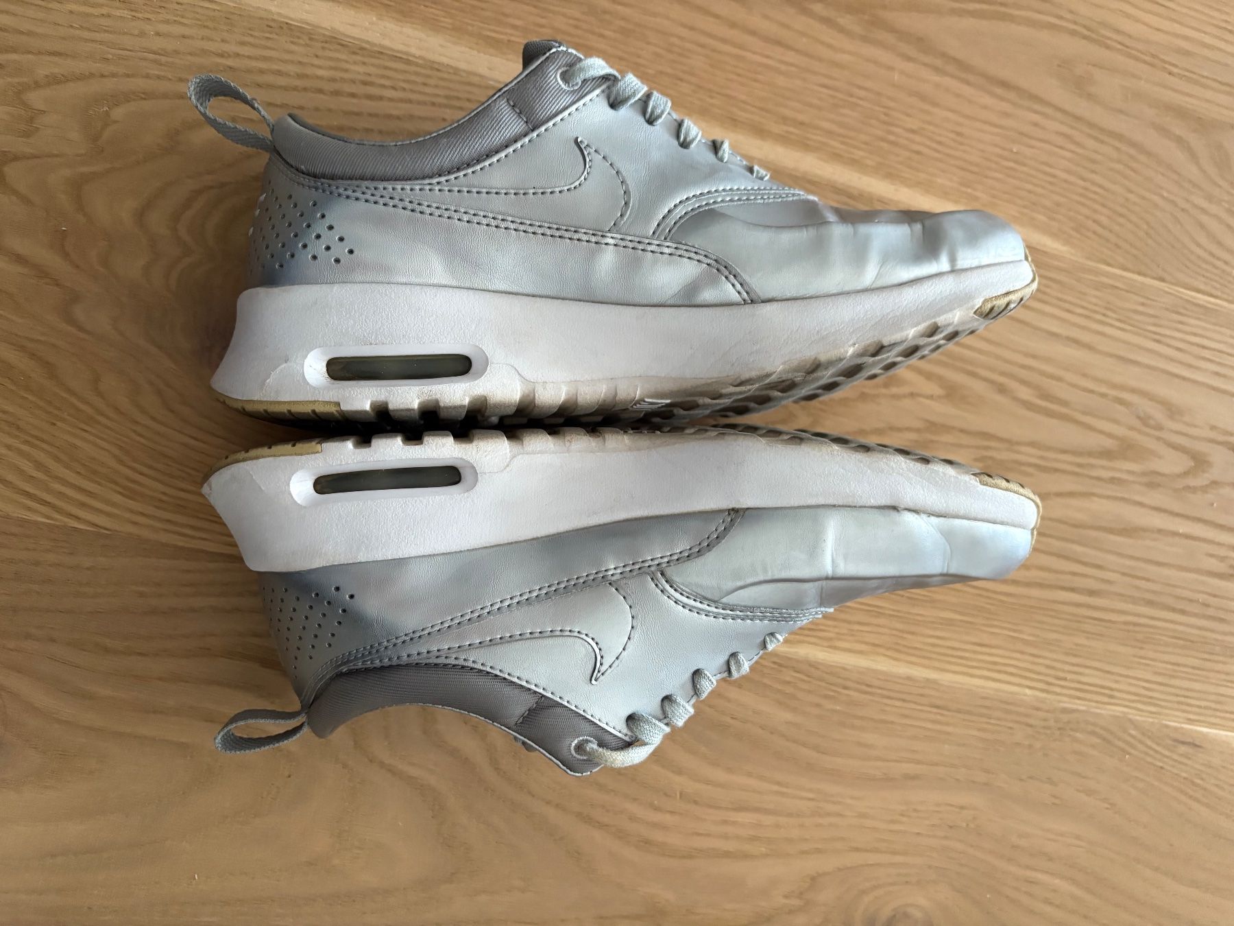 Nike Scarpe da donna: Nike Womens Air Max Thea Silver – Usato da Döttingen venduto da dbs_26ls 2