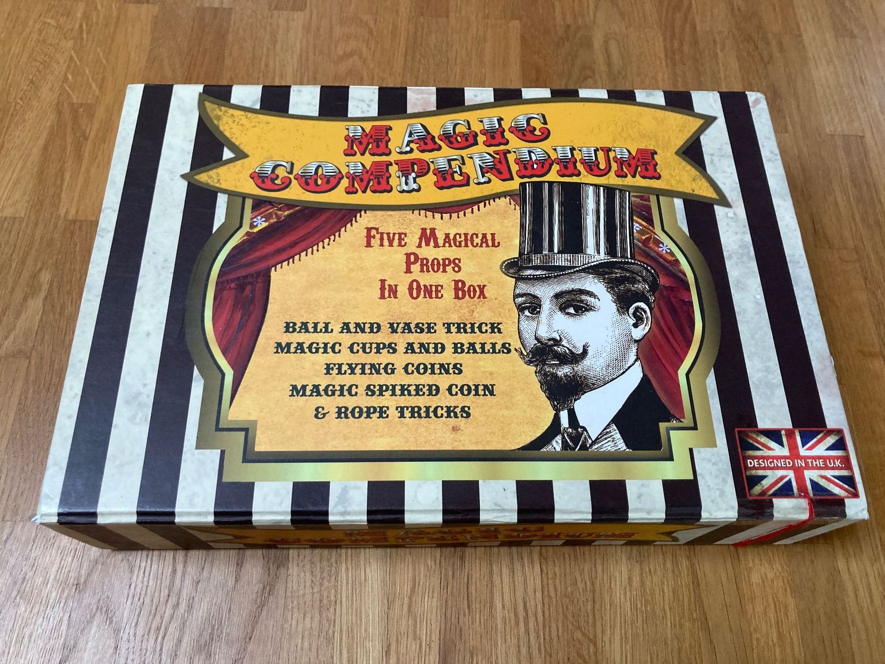 Spielzeuge: Magier-Set / Magic compendium / Zauberer-Set – Gebraucht aus Fislisbach von Happy_Day