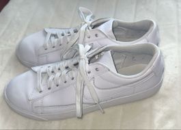 NIKE SNEAKERS GR. 40