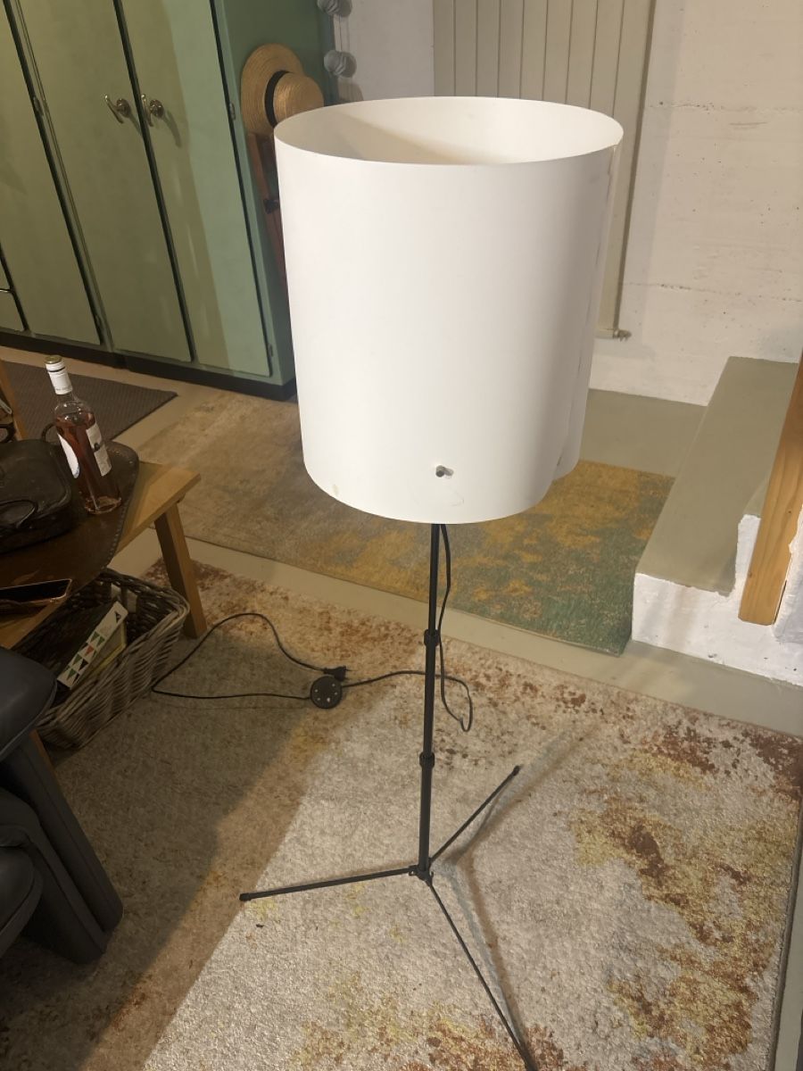 Lampade: Ikea plastic lamp – Usato da Biel-Benken BL venduto da ste_86wx