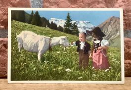 Berner Tracht - Kinder mit Geiss - Berner Oberland