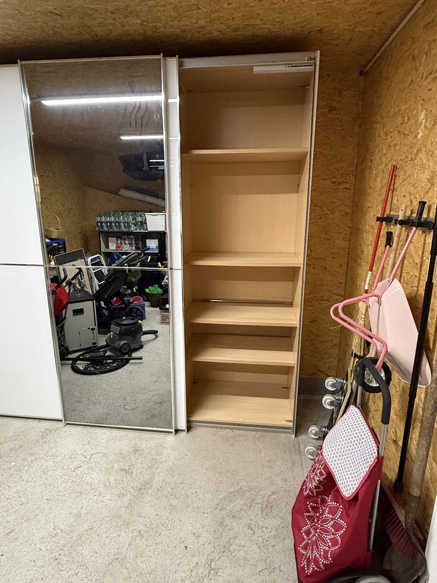 Schränke: Kleiderschrank mit Glas-/Spiegeltüren – Gebraucht aus Gümligen von Miguele_be 1