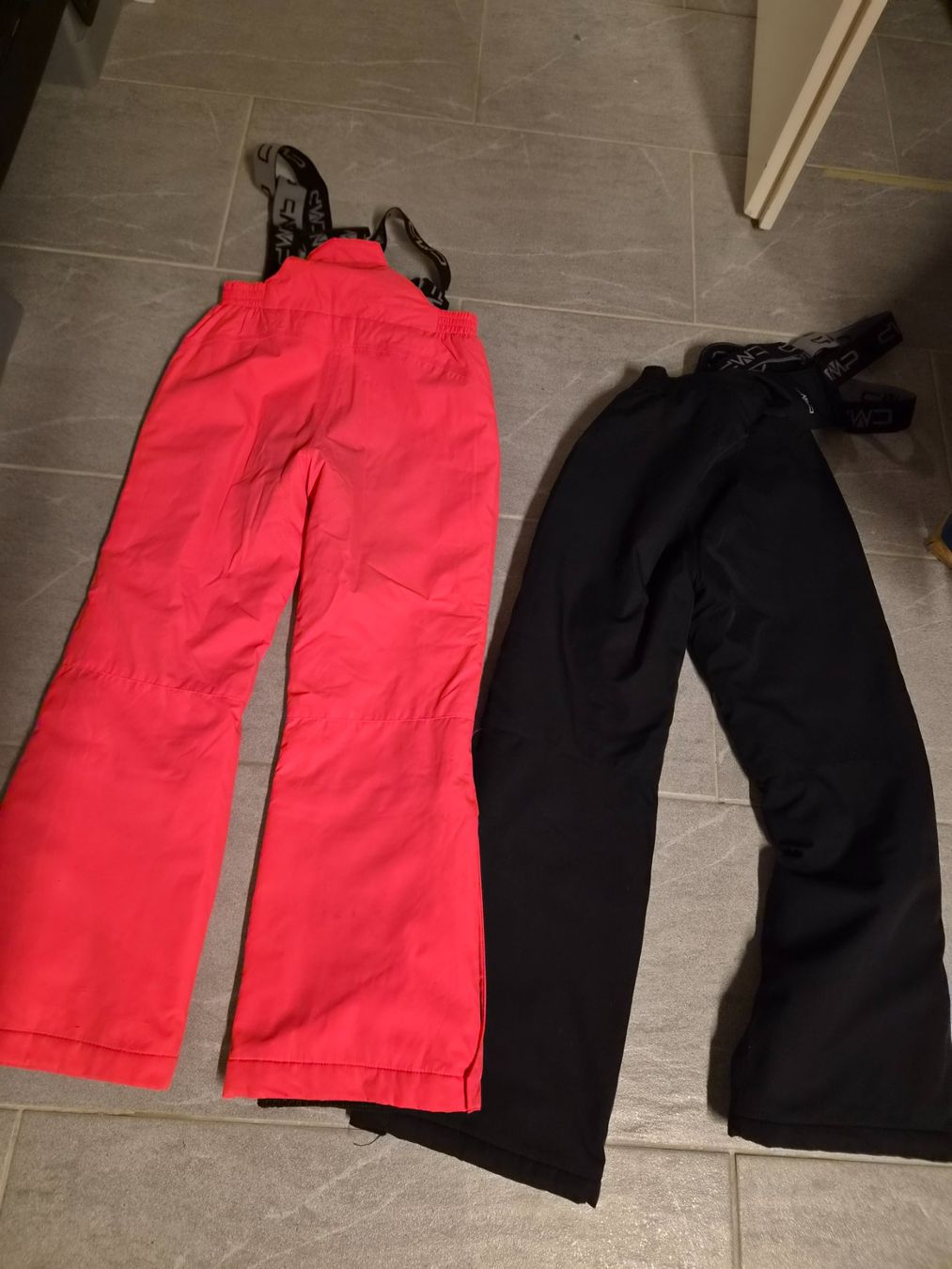 CMP Pantalons: 2 schöne CMP Skihosen Gr.140 – D'occasion à Konolfingen par torina85 1