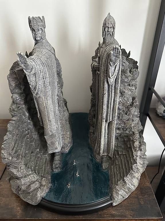 Statuette: Argonath Environment - Herr der Ringe - Resin Statue – Usato da St. Gallen venduto da ManuelSt. 2