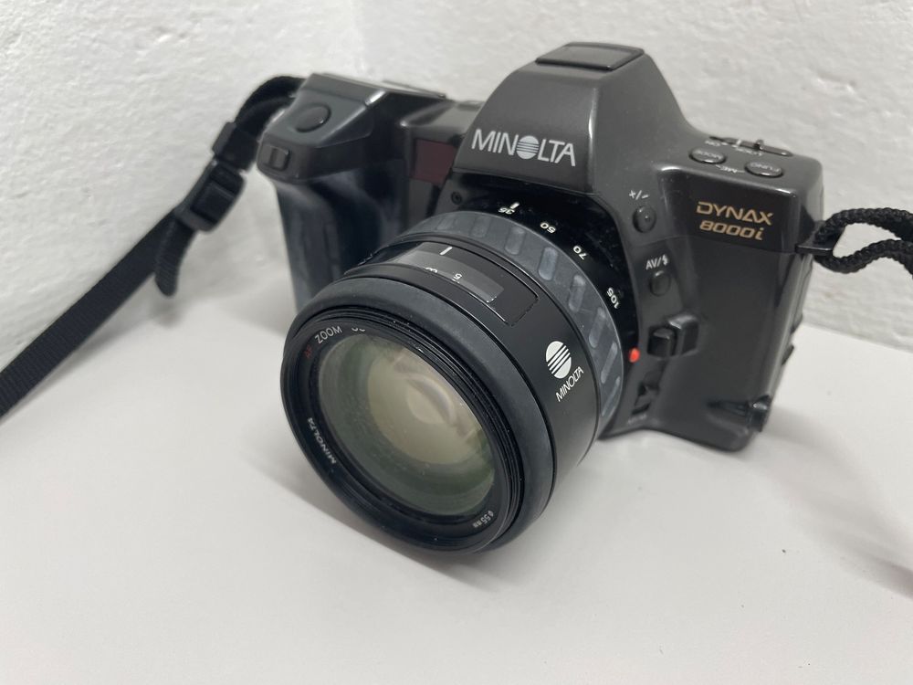 Minolta Fotocamera: Minolta Dynax 8000i Spiegelreflex Kamera – Usato da Niederdorf venduto da LeptonAG