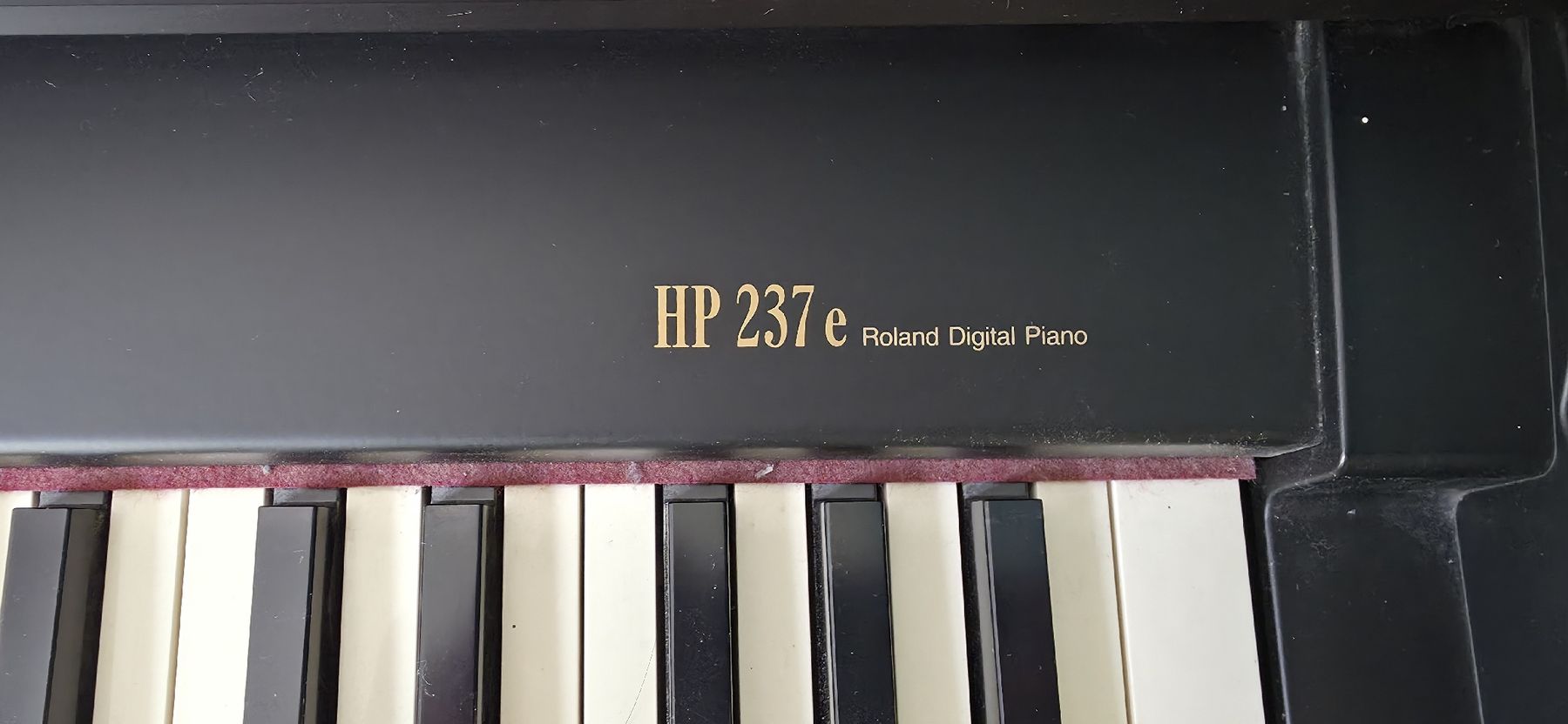 Roland Strumenti musicali: epiano Roland HP237e mit Hocker – Usato da Uster venduto da fuchur01 1