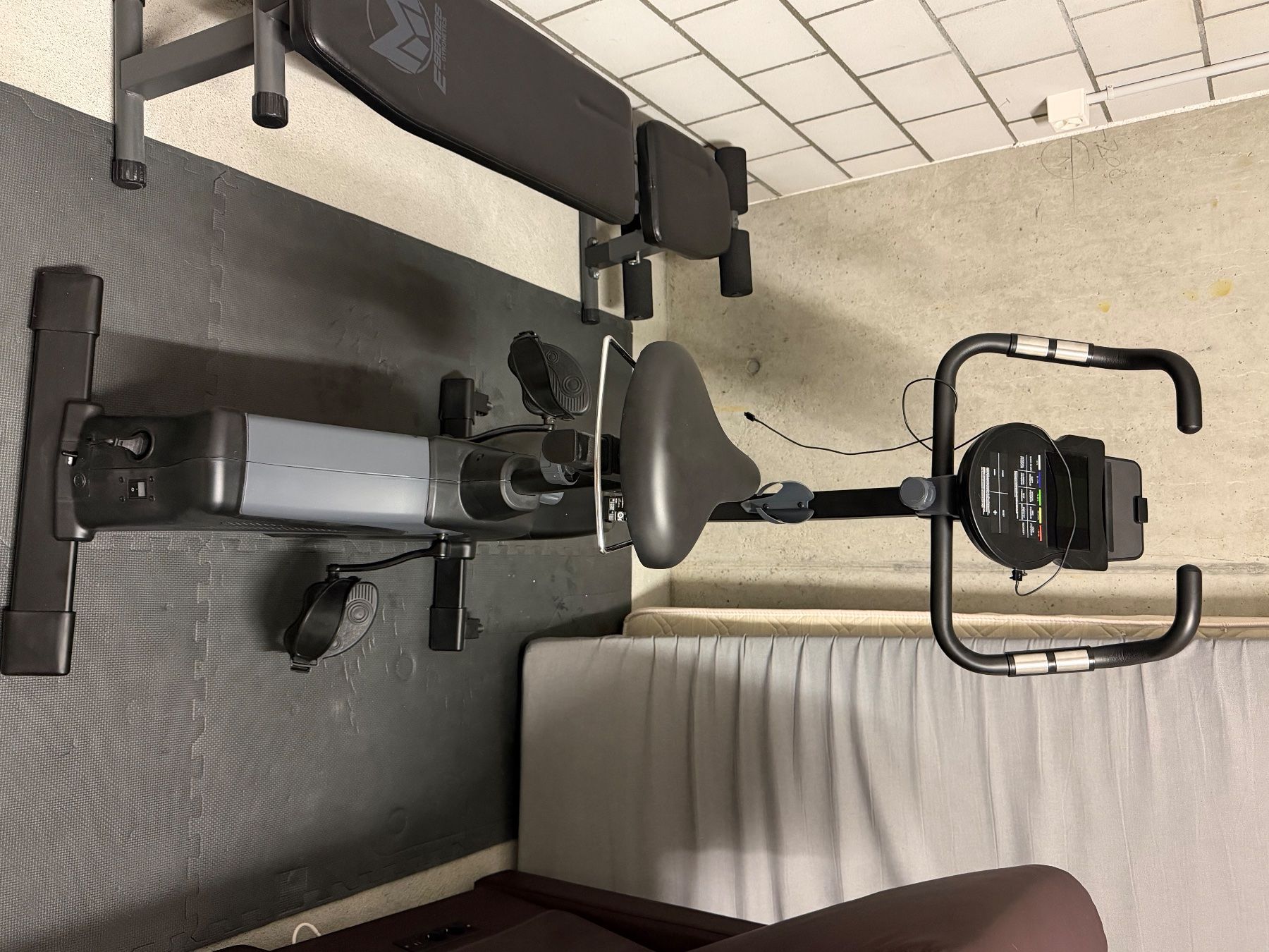 Hometrainer: Ergometer Crane mit Watt-Steuerung & Pulsprogrammen – Nuovo (secondo la descrizione) da Uetendorf venduto da tob_xmb5 1