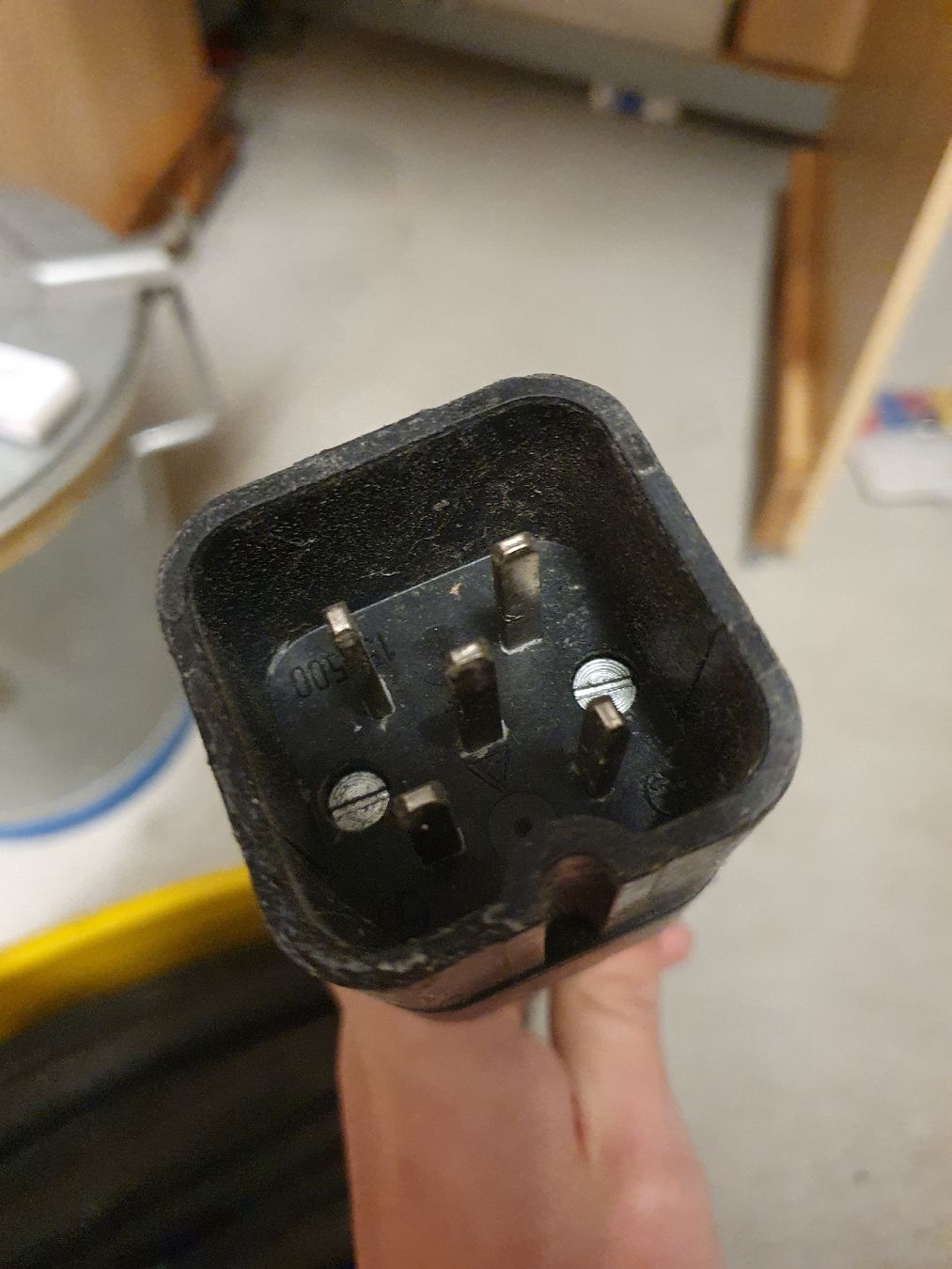 Kabel: Kabelrolle 380V / 400V – Gebraucht aus Burgdorf von LIO.Burg.34 4