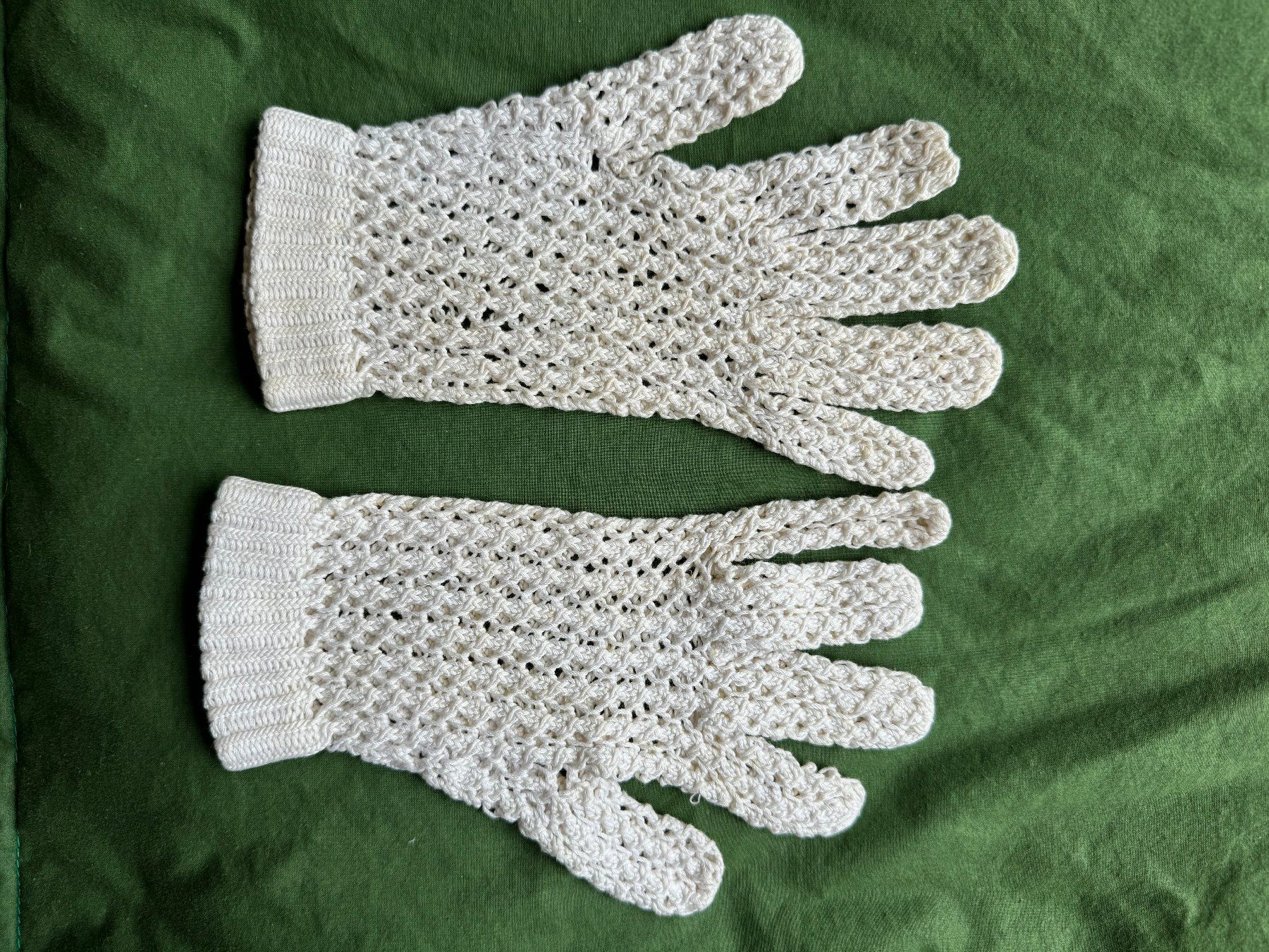 Guanti: Kinderspitzen Handschuhe – Usato da Bern venduto da aiz_2xxb 1