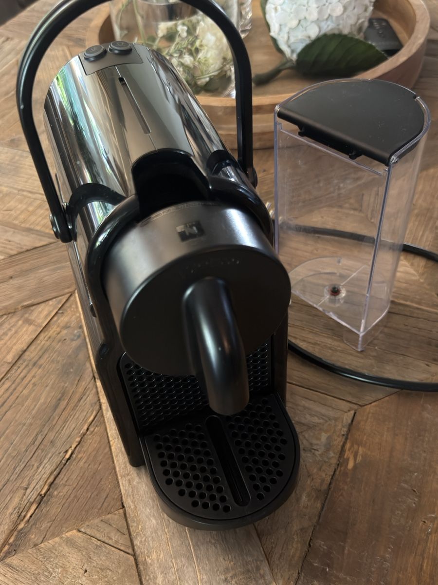 Nespresso Macchine per caffè & Macchine per espresso: Nespresso Kapselmaschine  – Usato da Fehraltorf venduto da Erdo81 1