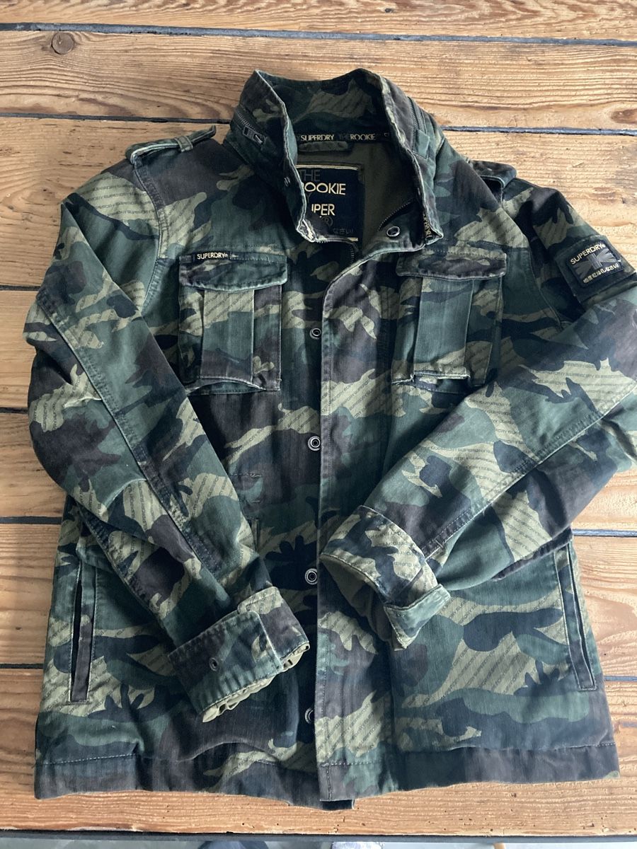 Superdry Giacche: Superdry Frühlings-/Herbstjacke – Nuovo (secondo la descrizione) da Täuffelen venduto da Unic