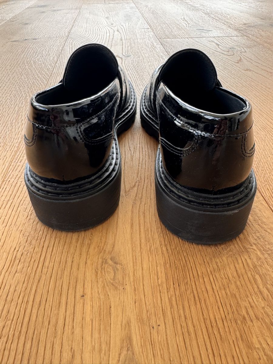 Scarpe da donna: ZIGN Lack-Leder-Loafer in Gr. 39 – Usato da Altendorf venduto da PiaLang 2
