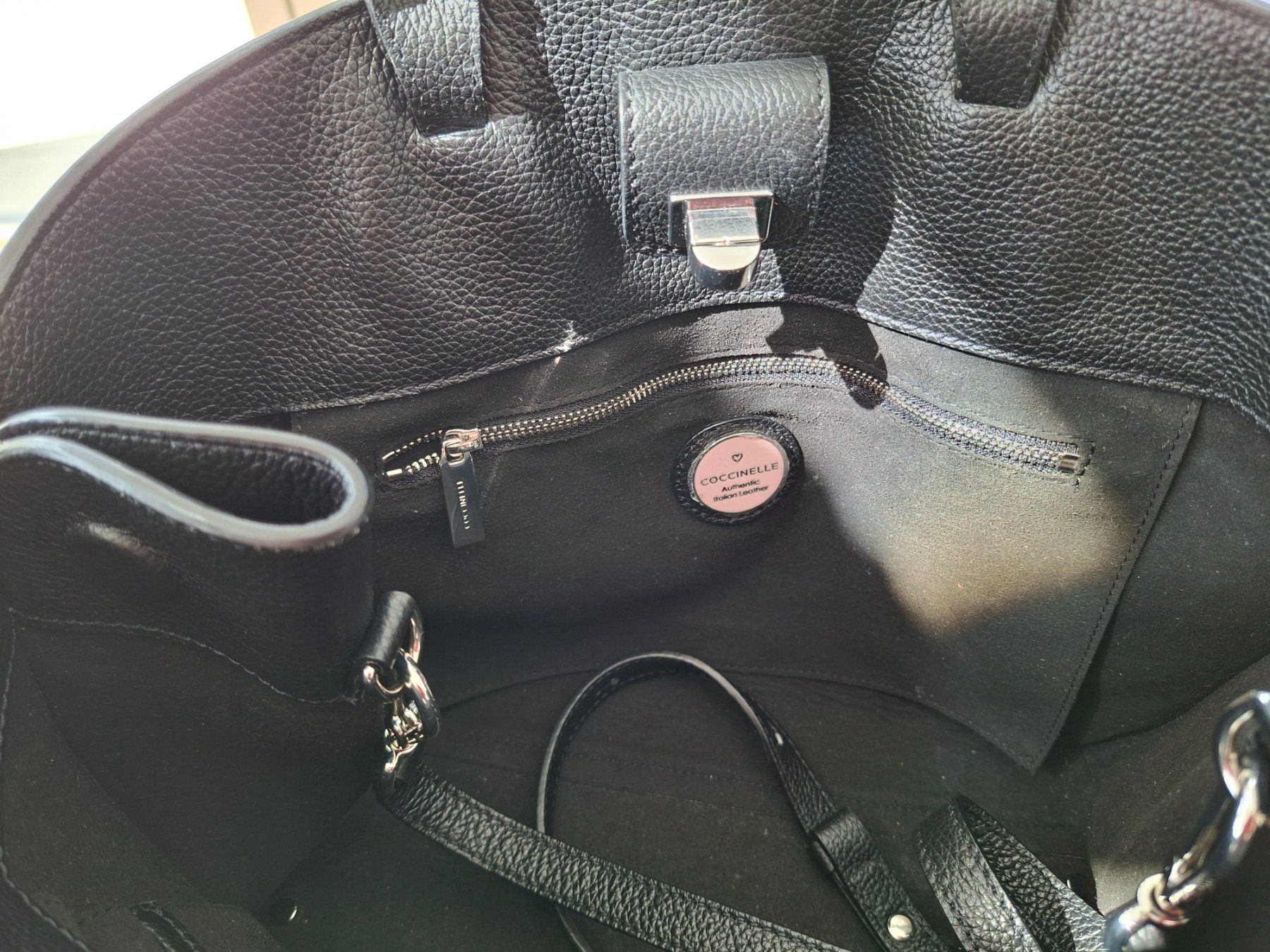 Coccinelle Borse da donna: Coccinelle Ledertasche schwarz, Herbst-Angebot! – Usato da Niederweningen venduto da gra_7npt 2