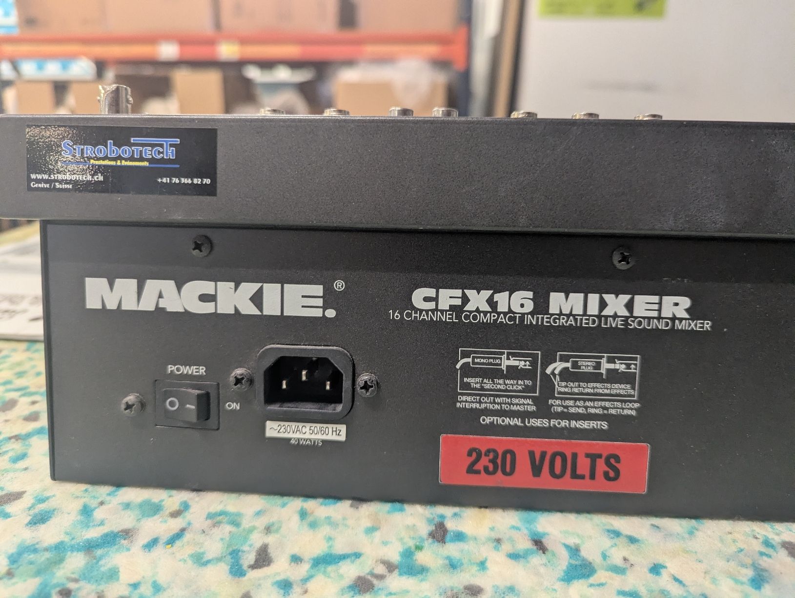 Mackie Platines de mixage: Mackie CFX16 – D'occasion à Zürich par Ferox303 1