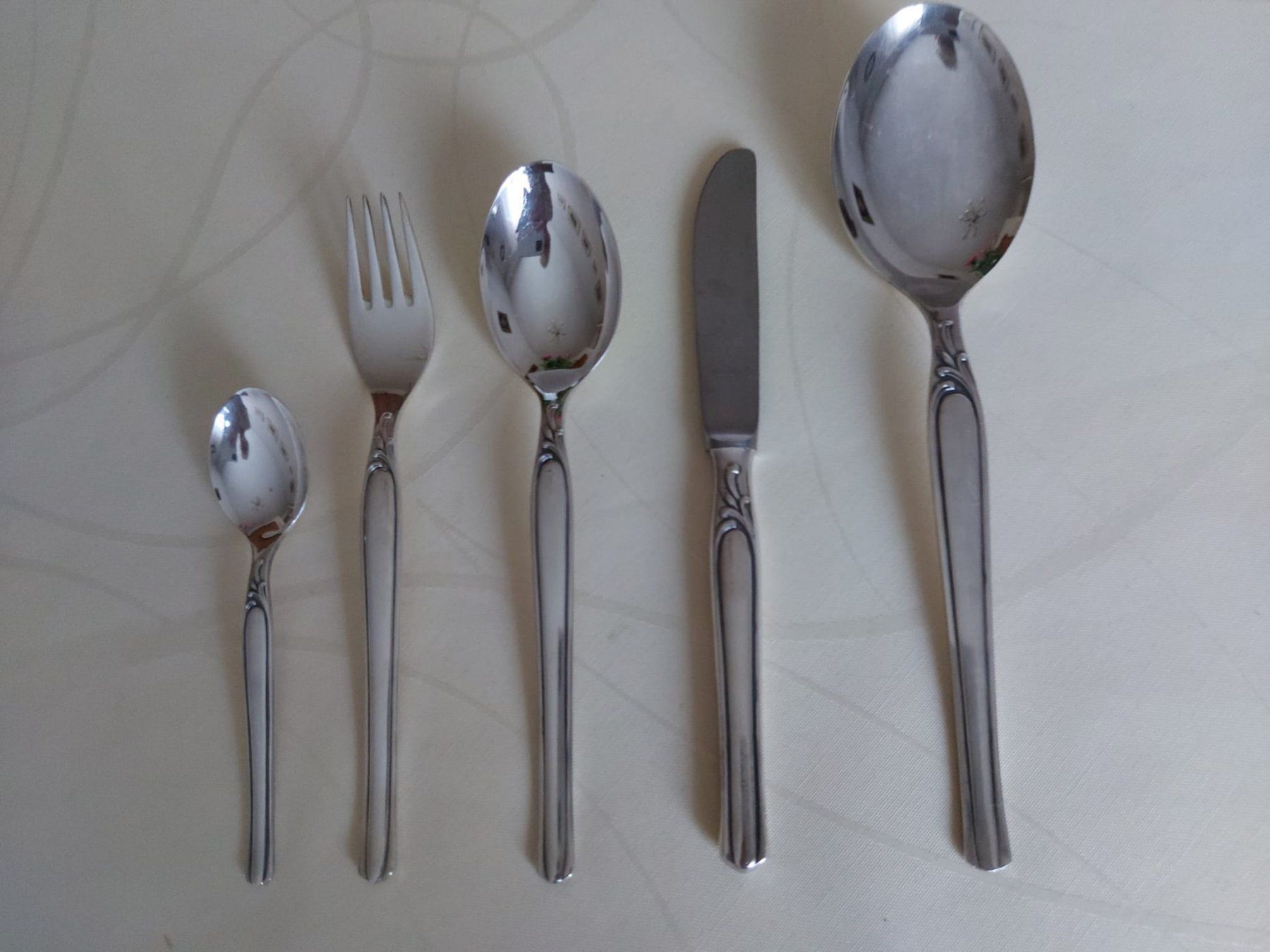 Set di posate: Ein guterhaltenes Silberbesteckset – Usato da Effretikon venduto da Rh-Null_Angebote 5