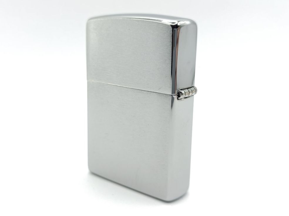 Zippo Accendini: ZIPPO Löwe Emblem Feuerzeug 2005906 – Nuovo e nell'imballaggio originale da Ennenda venduto da Benzinflamme 2
