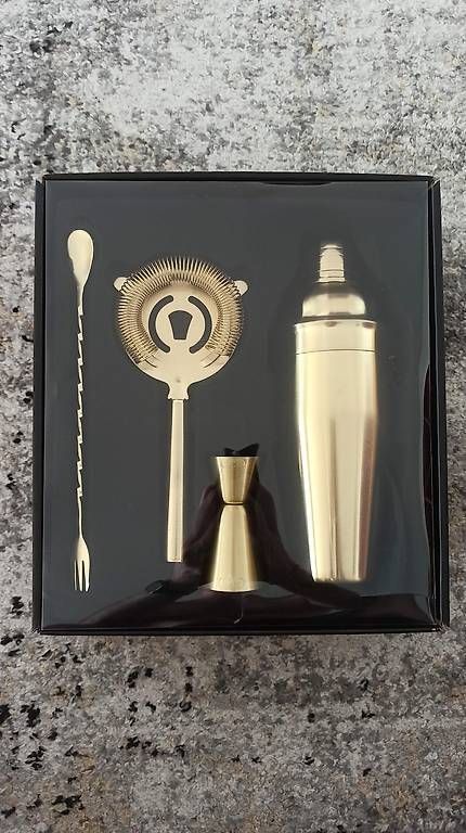 Cucine complete: set da cocktail – Usato da Cureglia venduto da ale_2ccb
