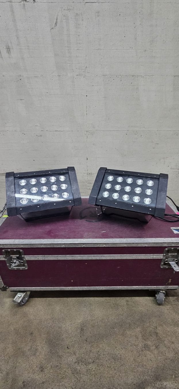 Lampade: Projecteur Led IP65 – Usato da Payerne venduto da RyserGroupeSA
