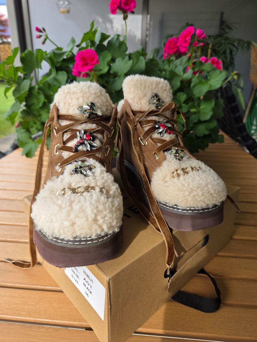 Scarpe da donna: Schicke Winterboots Gr. 36 – Usato da Bülach venduto da Recherchieren 4