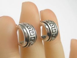 Ohrringe breite Halb Creolen Silber 925 Labyrinth