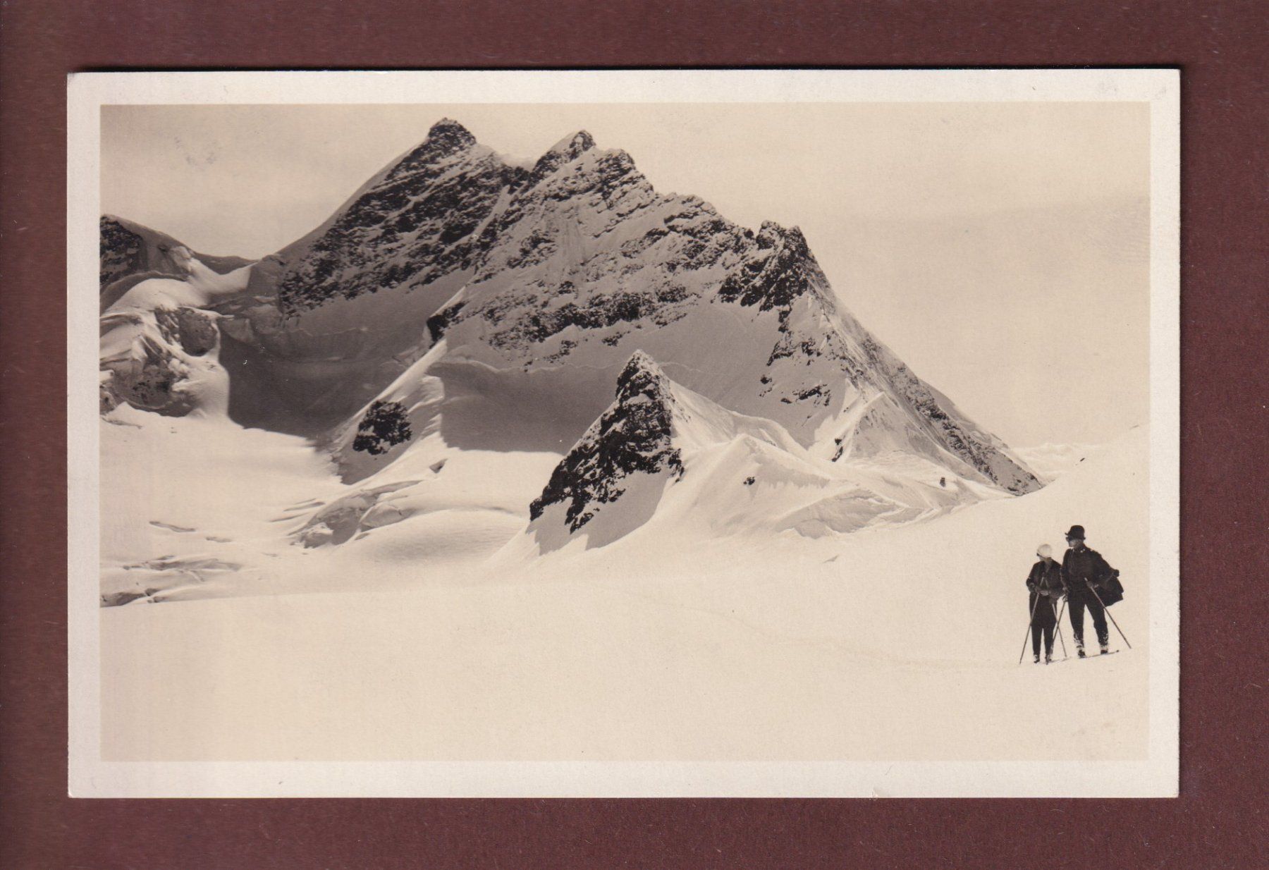 Cartoline postali: JUNGFRAUJOCH - Leute - 1931 Feldpost – Usato da Pully venduto da nicecards