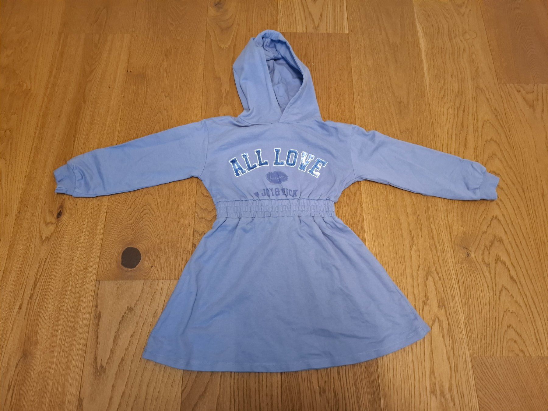 Kleider & Röcke: Sweatkleid / Langarmkleid Gr. 122 von Manor – Gebraucht aus Mels von Aloha86