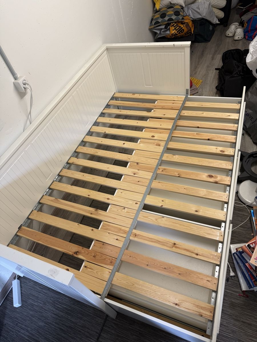 Letti: IKEA Hemnes bedbank – Usato da Ebikon venduto da V_to_VRadivojevic 1