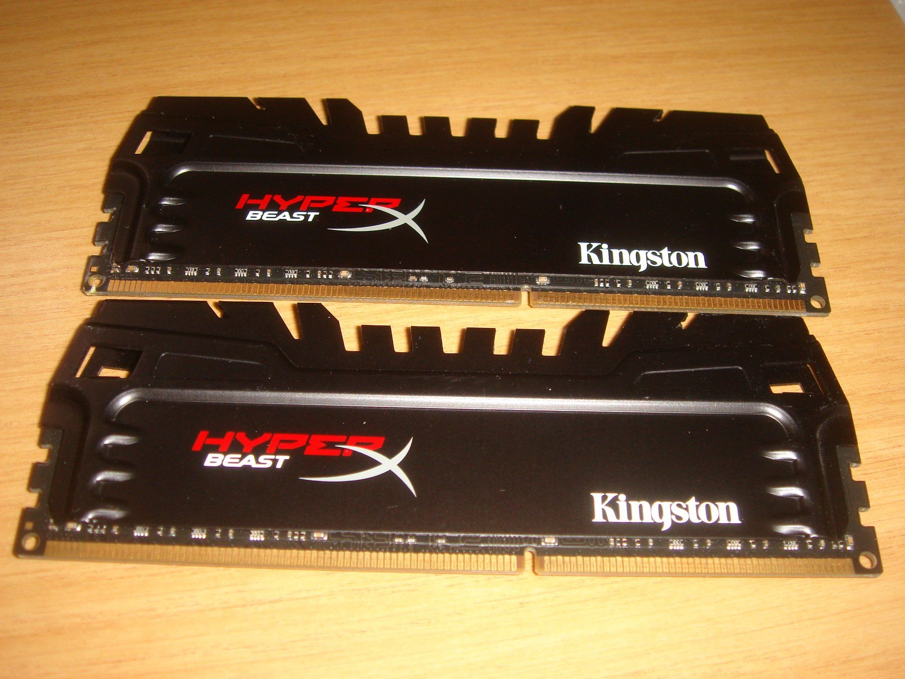 Kingston Memoria / RAM: 2 stück 8gb ddr3 RAM für Computer. – Usato da St. Gallen venduto da pc-sg 2