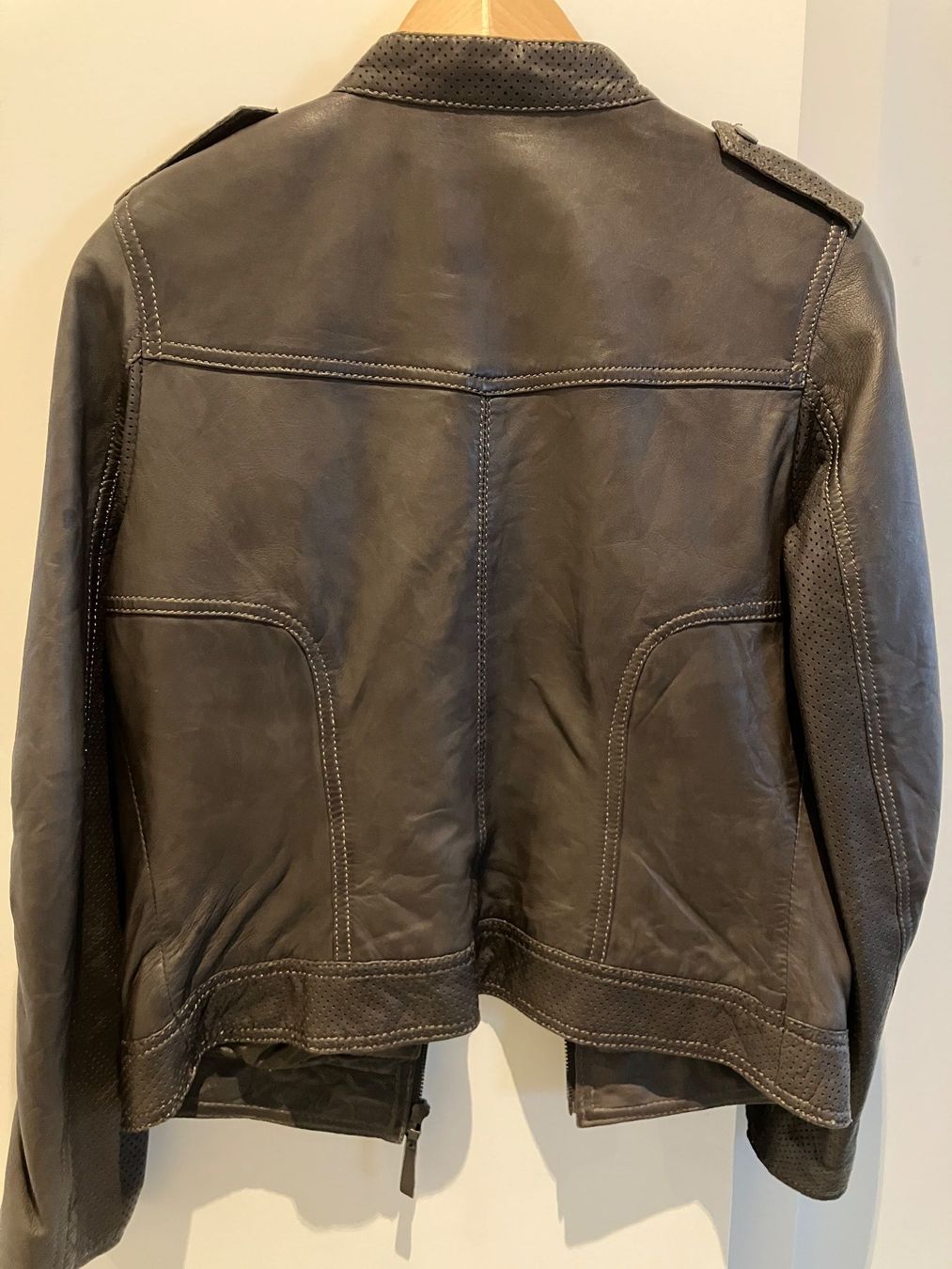 Giacche: Veste courte en cuir marron – Usato da Vich venduto da SophieCo 3