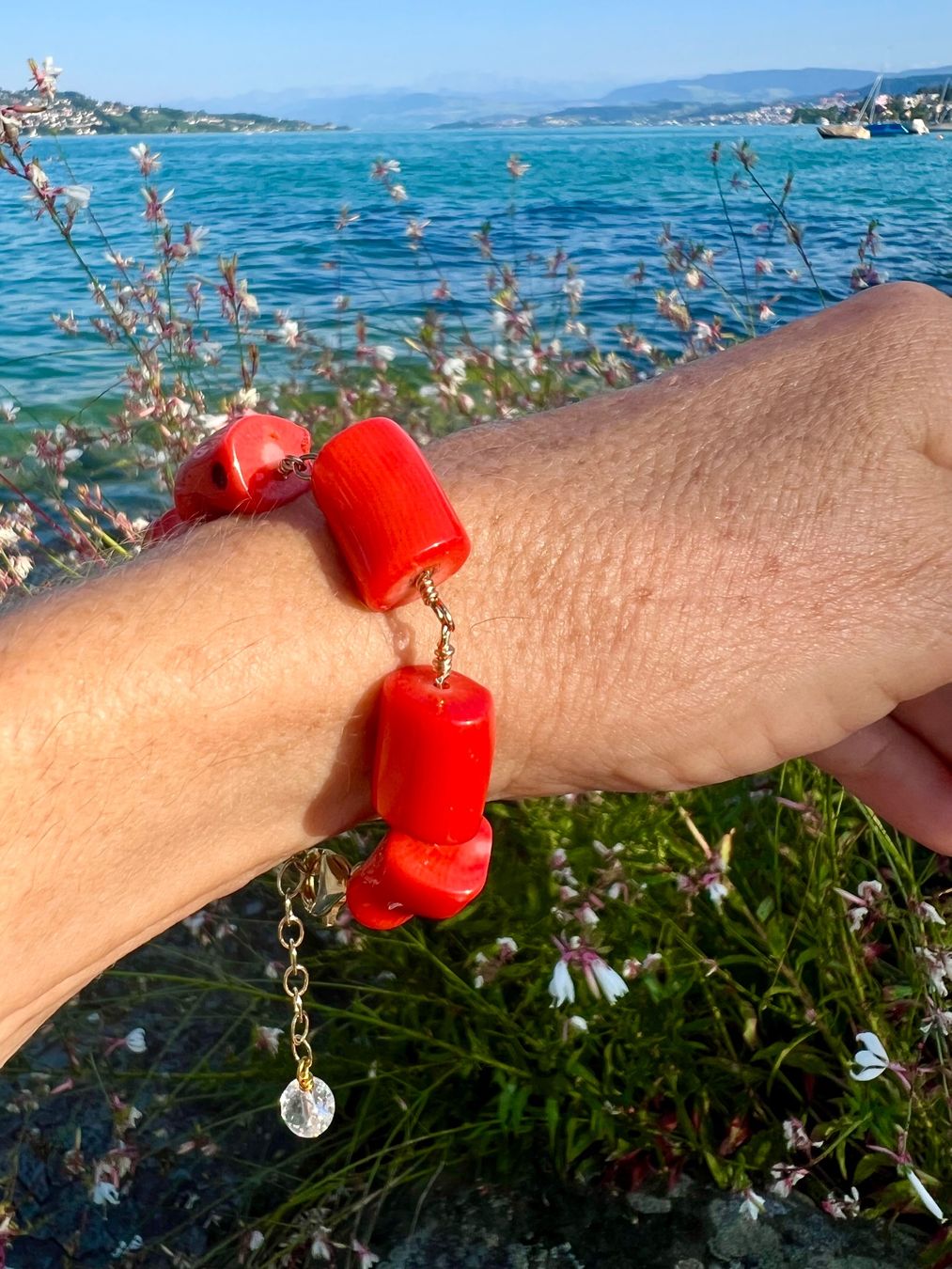 Bracciali & Braccialetti: Rotes Korallen Armband Vergoldet – Nuovo e nell'imballaggio originale da Rüschlikon venduto da ThereseJewelryDesign 4