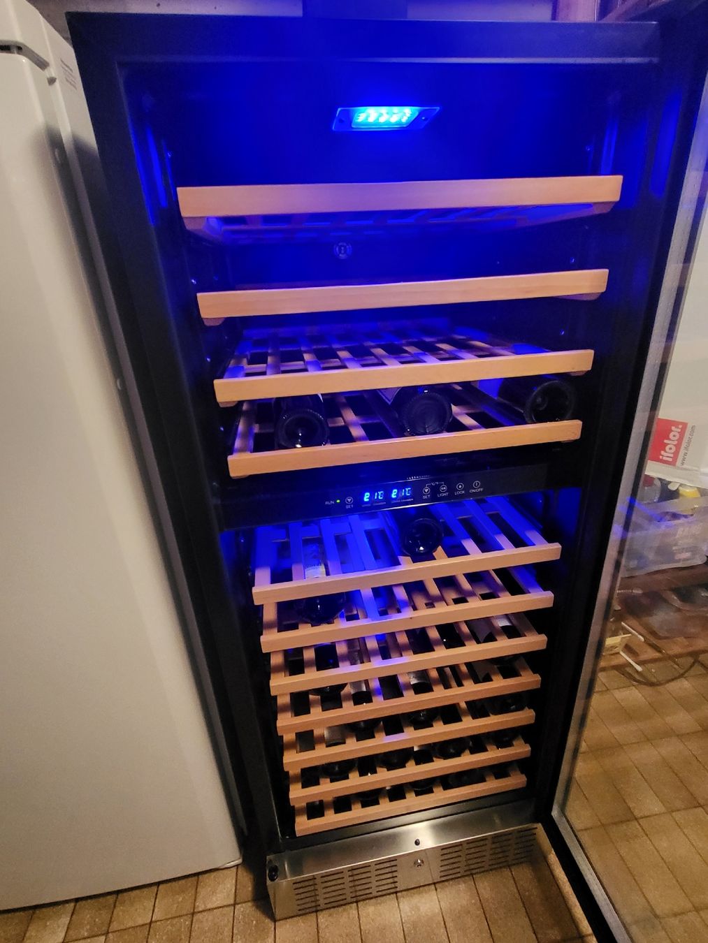 Frigoriferi: Cave à vin Kibernetik affaire à saisir! – Difettoso da Veyrier venduto da sfr_hr8d 2