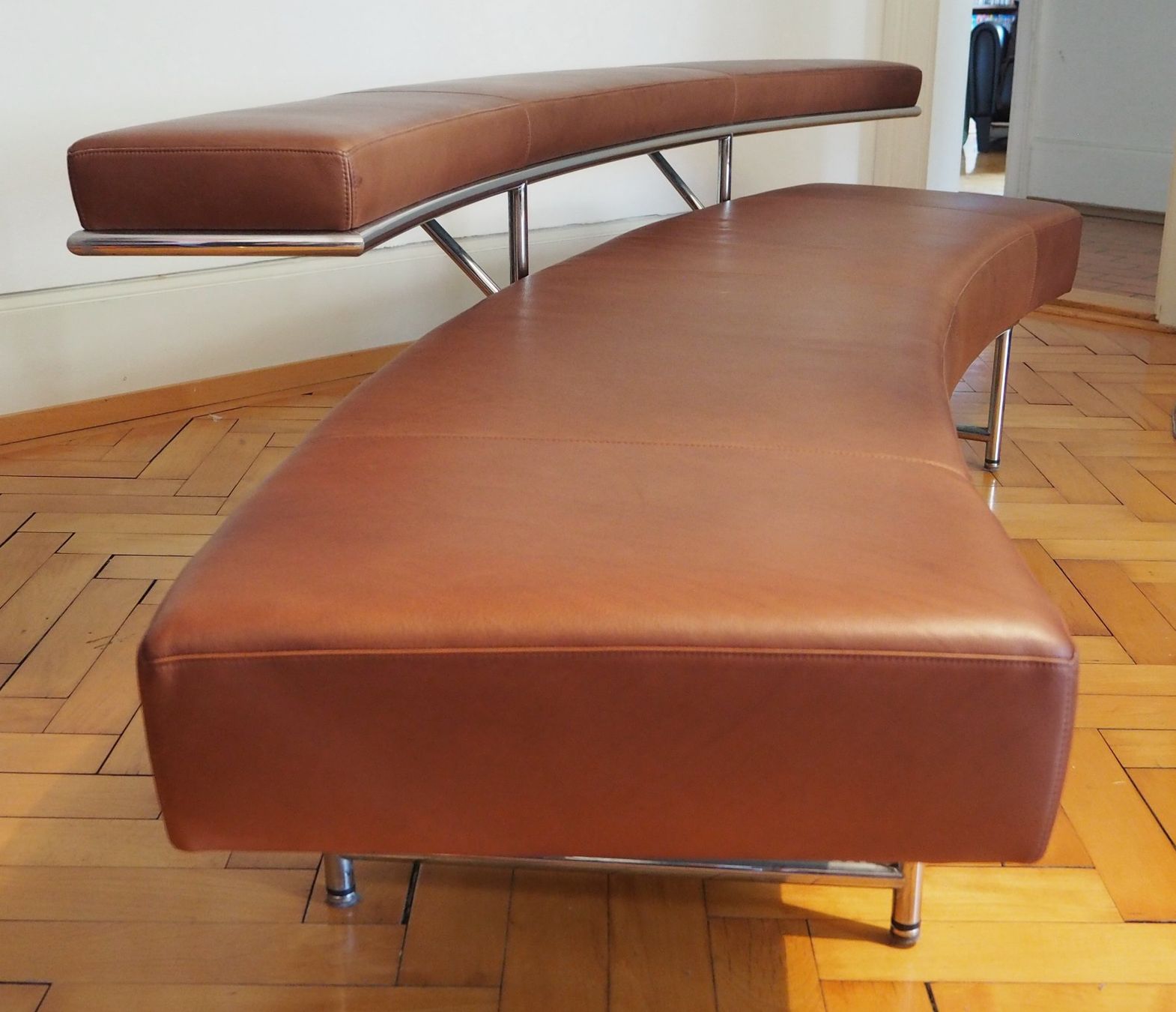 Classicon Sofas: Eileen Gray, Sofa Montecarlo – Neuf (Voir description) à Luzern par Buzzee 2