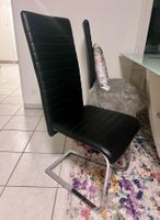 4 Essstühle (alle 4 für den angegebenen Preis)