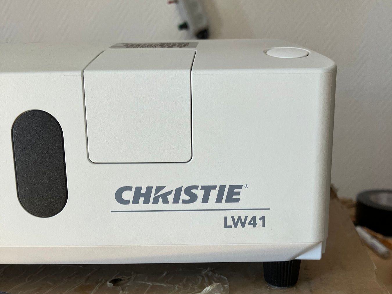 Proiettori: Beamer Christie LW41 – Usato da Biel/Bienne venduto da Vaeterunser 4