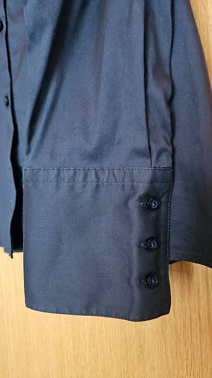 Camicette:  Hugo Boss camicia XS – Usato da Lumino venduto da Doni_dp 2