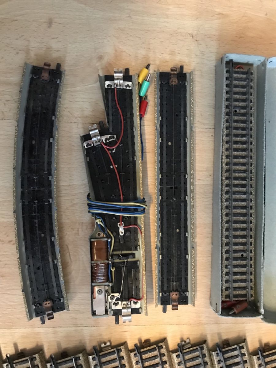Märklin Modellini di ferrovie: Märklin M-Geleise 3900 – Usato da Zürich venduto da Kiron 1